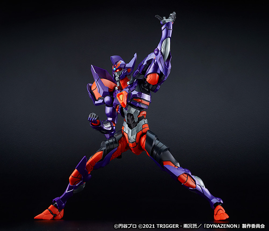 GIGAN-TECHS グリッドナイト17,500 円（税込）（C）円谷プロ (C)2021 TRIGGER・雨宮哲／「DYNAZENON」製作委員会