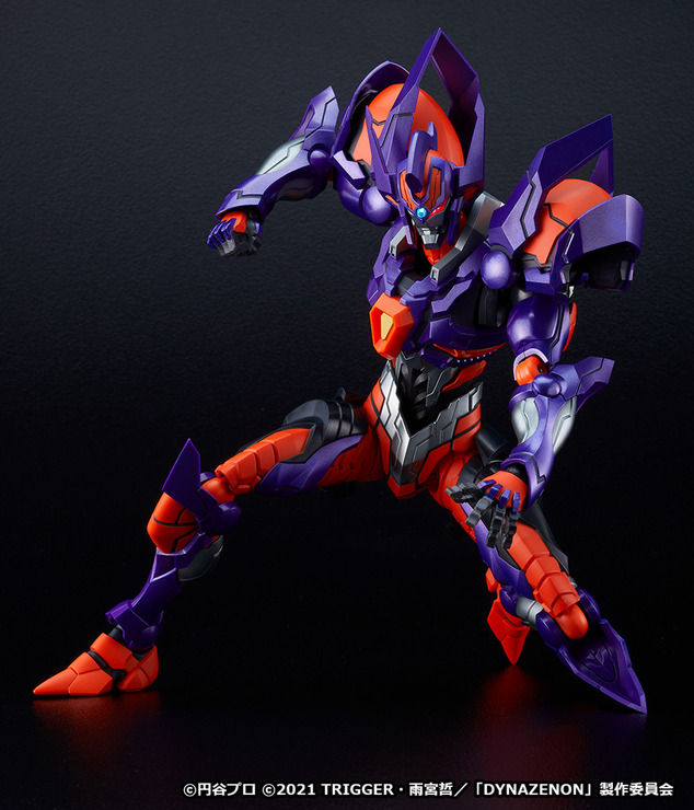 GIGAN-TECHS グリッドナイト17,500 円（税込）（C）円谷プロ (C)2021 TRIGGER・雨宮哲／「DYNAZENON」製作委員会