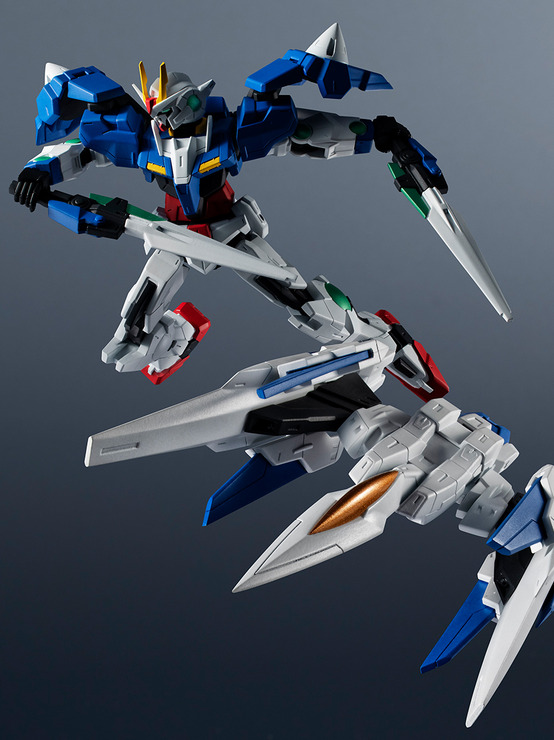 「GUNDAM UNIVERSE　GN-0000＋GNR-010 00 RAISER」4,500円（税別）（C）創通・サンライズ