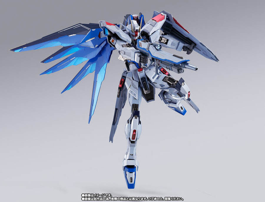 『ガンダムSEED』フリーダムガンダムが装い新たに「METAL BUILD」で商品化！“雪”がテーマの美しい新カラーに