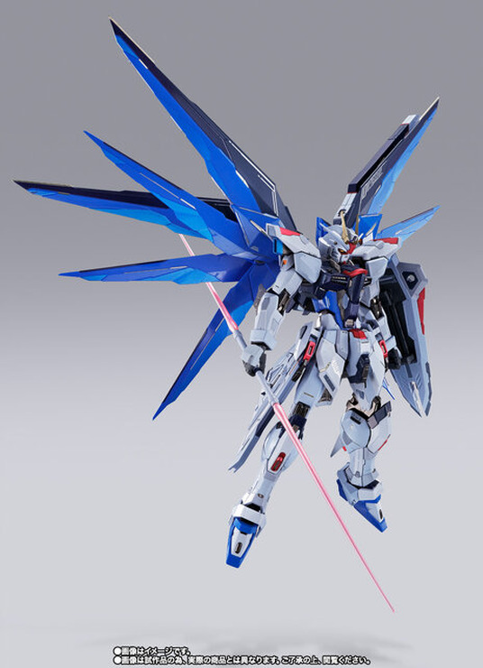 『ガンダムSEED』フリーダムガンダムが装い新たに「METAL BUILD」で商品化！“雪”がテーマの美しい新カラーに