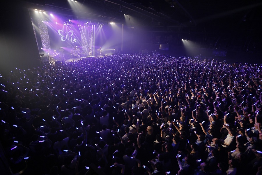 藍井エイル、相川七瀬と初共演！ ツアーファイナルで「BREAK OUT!」を歌い上げる