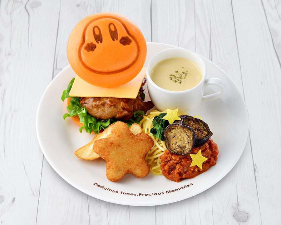 『星のカービィ』「Kirby Café」「ワドルディバーガー＆ミートソースパスタ」スーベニアプレート付き3,278円（税込）／スーベニアプレートなし2,288円（税込）（C）Nintendo / HAL Laboratory, Inc.