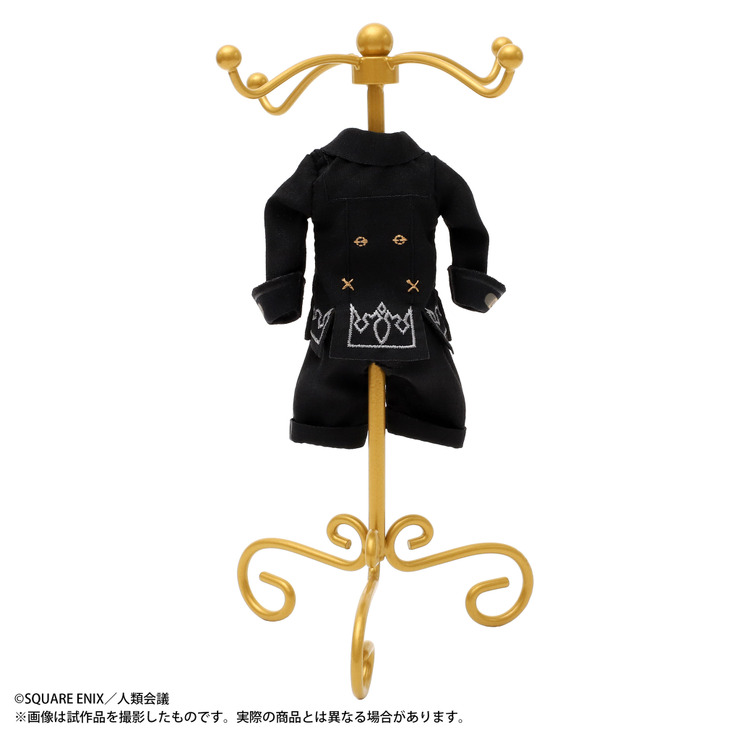 『NieR:Automata Ver1.1a』トルソー型アクセサリースタンド（全2種）各5,500円（税込）（C）SQUARE ENIX／人類会議