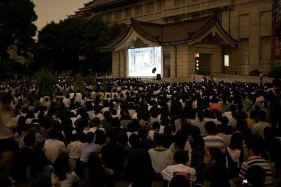 映画「時をかける少女」野外上映で6500人超のファンが集結 日本最大級の動員を達成