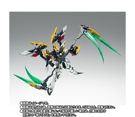 新機動戦記ガンダムW」ガンダムデスサイズからウイングガンダムゼロの