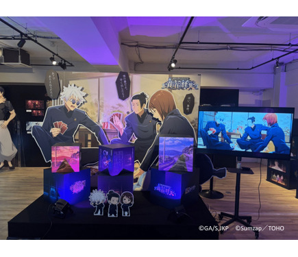 はれページ ⭐︎五条悟 Karasuスタジオ 呪術廻戦 ファンパレ」五条悟、夏油傑、家入硝子らがお出迎え♪ “懐玉