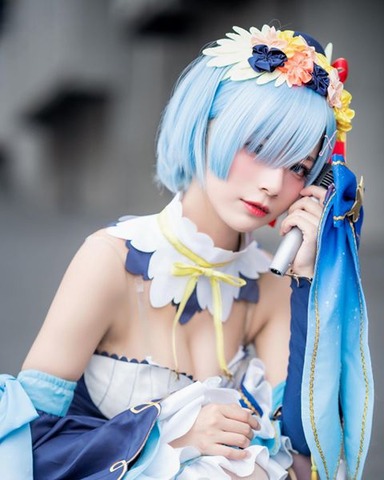 中国コスプレイヤー 翠翠が リゼロ レムをアイドル風にアレンジ 完璧にレム めちゃ可愛い の声 アニメ アニメ