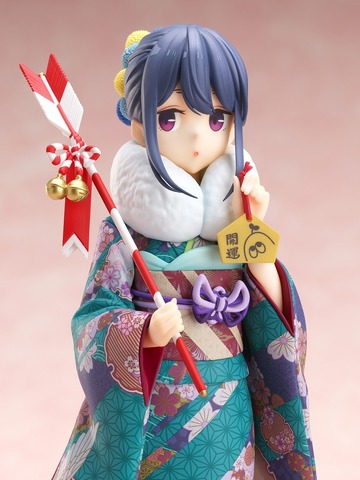 「志摩リン 振袖 1/7スケールフィギュア」16,800円（税別）（C）あfろ・芳文社／野外活動委員会