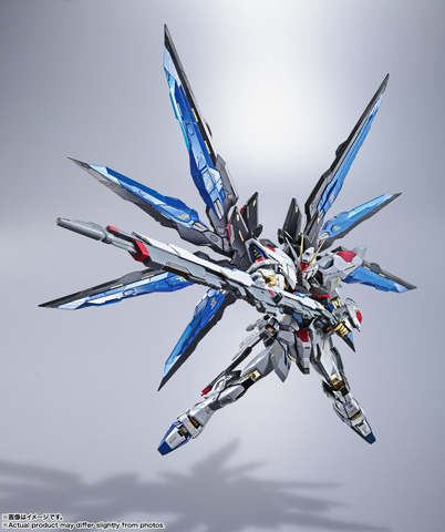 「METAL BUILD ストライクフリーダムガンダム ＜リバイバル版＞」