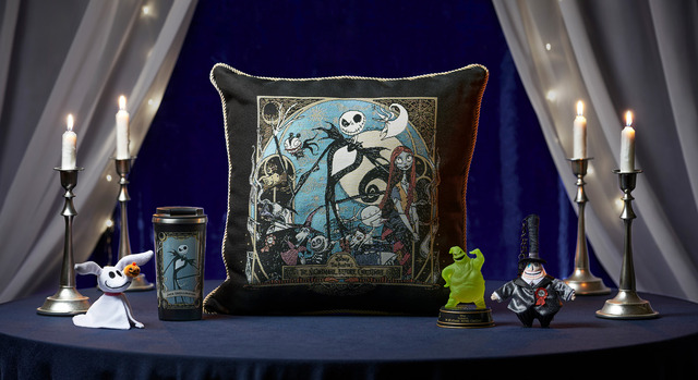 TIM BURTON'S THE NIGHTMARE BEFORE CHRISTMAS