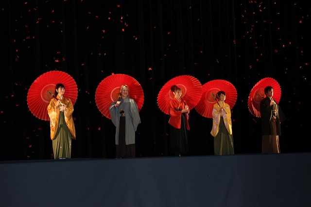 名探偵コナン から紅の恋歌 舞台挨拶 平次演じる堀川りょう 最高のラブシーンがあります 2枚目の写真 画像 アニメ アニメ