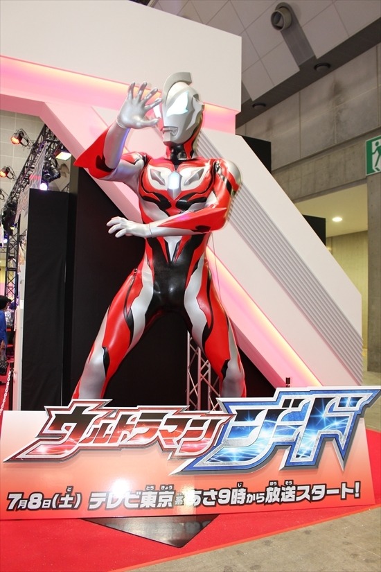 「妖怪ウォッチ」「プリキュア」に「ウルトラマン」「仮面ライダー」まで盛りだくさんなバンダイブース【おもちゃショー2017】