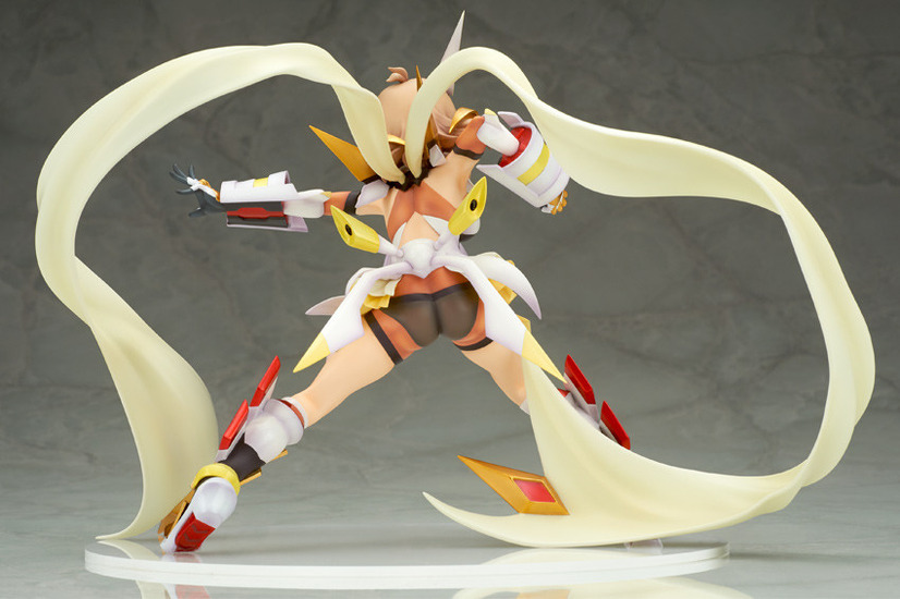 立花響 1/7スケールフィギュア 18,500円（税別) (C)Project シンフォギアＧＸ