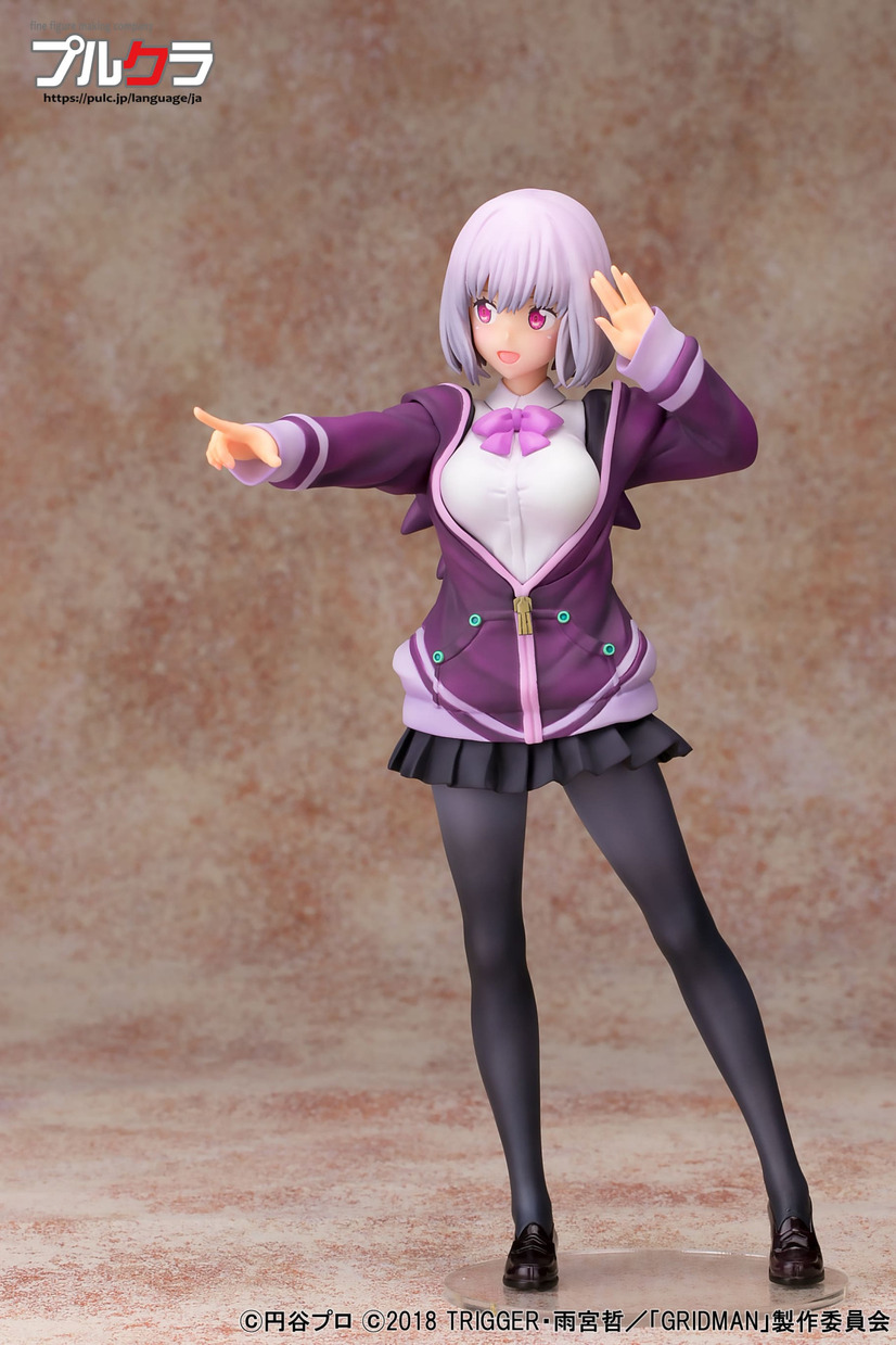 「SSSS.GRIDMAN 1/6スケール『新条アカネ』PVC製塗装済完成品」13,800円（税抜）（C）円谷プロ（C）2018 TRIGGER・雨宮哲／「GRIDMAN」製作委員会