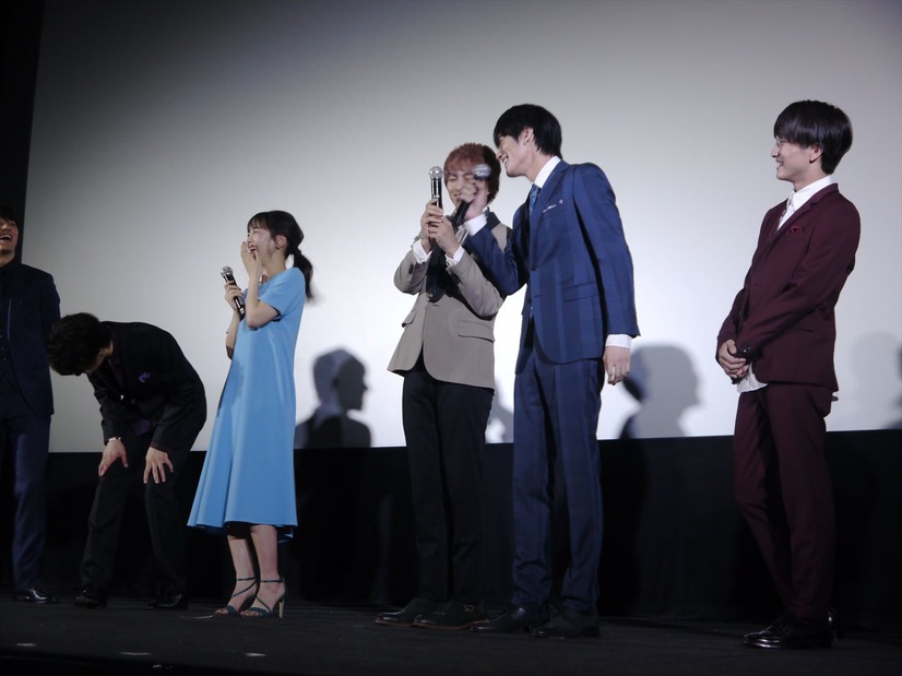 めいこい 伊原六花の歳をサプライズでお祝い 小林豊 宮崎秋人らキャスト集結 11枚目の写真 画像 アニメ アニメ