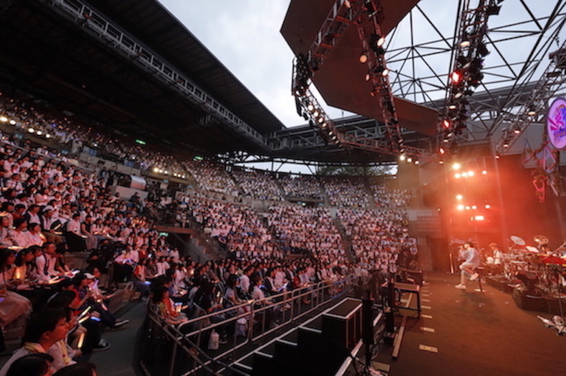 「鈴村健一 満天LIVE 2019 ～ぼくらの前夜祭・ぼくらの後夜祭～」ライブ写真（カメラマン：草刈雅之）