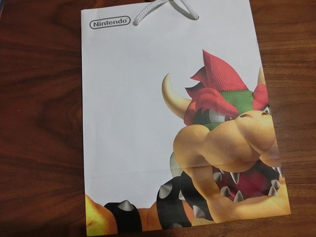 Nintendo World Storeの紙袋
