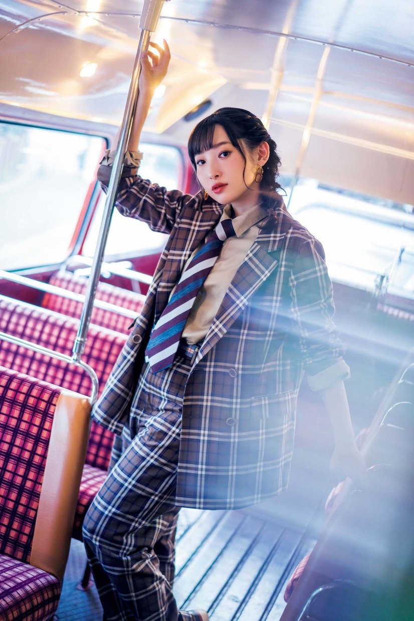 「南條愛乃 2020 CALENDAR ＆ PHOTOBOOK」先行カット　3,636円（税別）Photo by 加藤アラタ