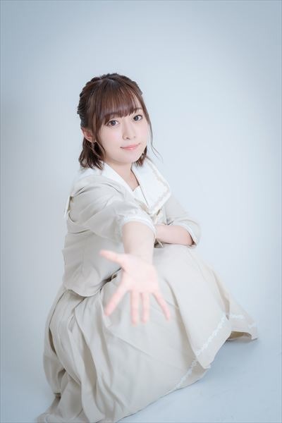 石飛恵里花「えなコスTV」