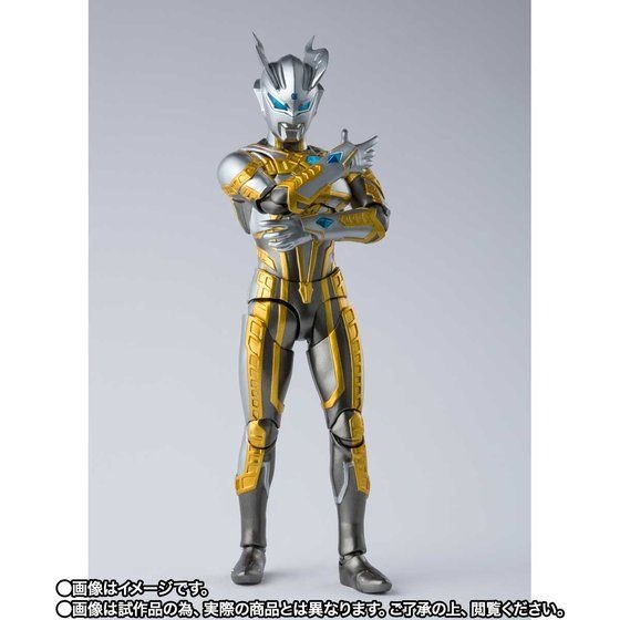 「S.H.Figuarts シャイニングウルトラマンゼロ」6,600円（税込）(C)円谷プロ