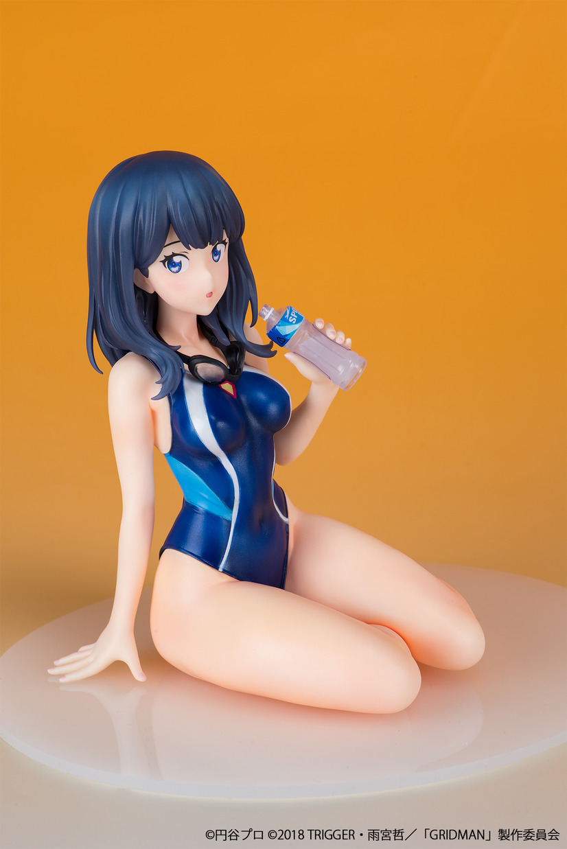 「SSSS.GRIDMAN『宝多六花』競泳水着ver. 1/7スケール【再販】 塗装済み完成品フィギュア」12,000円（税別）（C）円谷プロ（C）2018 TRIGGER・雨宮哲／「GRIDMAN」製作委員会