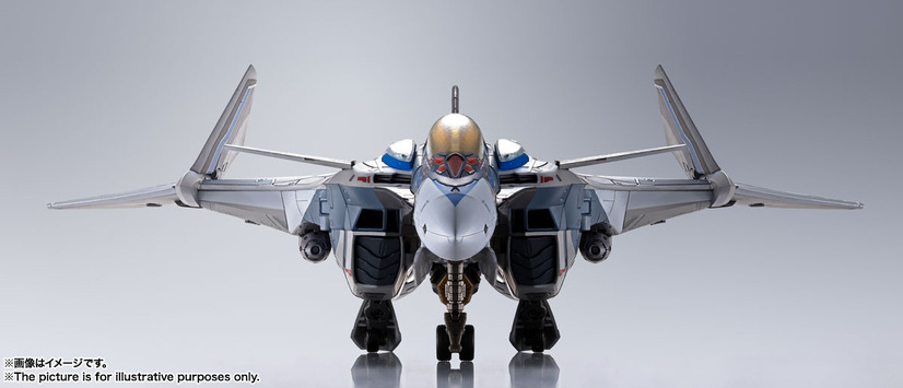 「DX超合金 初回限定版 VF-31AX カイロスプラス（ハヤテ・インメルマン機）」23,000円（税別）（C）創通・サンライズ