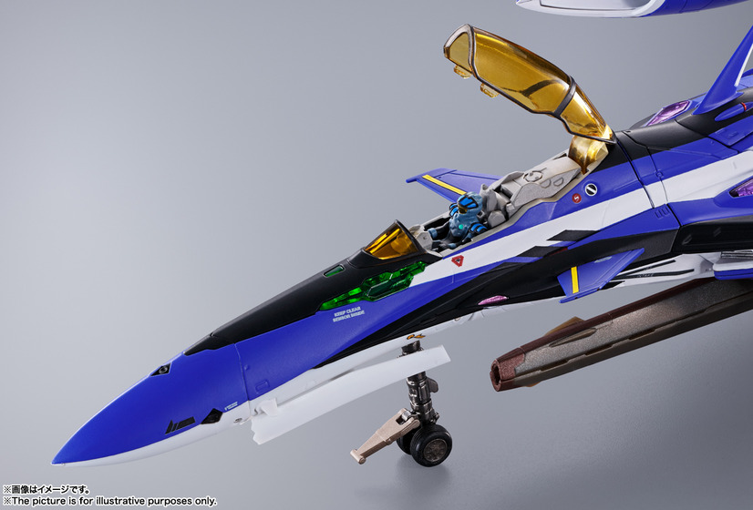 「DX超合金 YF-29デュランダルバルキリー（マクシミリアン・ジーナス機）フルセットパック」23,000円（税別）（C）2021BIGWEST