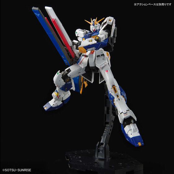 「RG 1/144 RX-93ff νガンダム」4,950円（税込）（C）創通・サンライズ