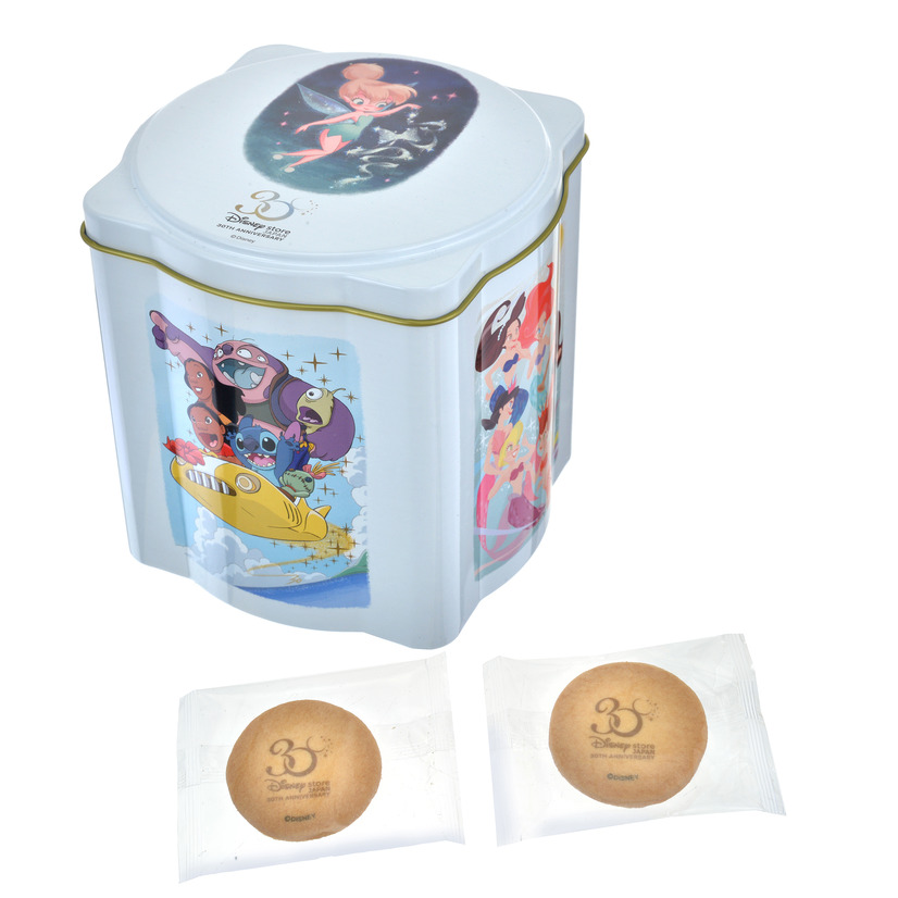 「ディズニーストア30周年記念グッズ」缶入りクッキー（C）Disney（C）Disney. Based on the “Winnie the Pooh” works by A.A. Milne and E.H. Shepard.