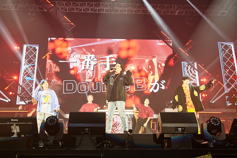 「ヒプノシスマイク -Division Rap Battle-8th LIVE 《CONNECT THE LINE》to Buster Bros!!!」公演DAY2オフィシャル写真 Photo by: 粂井健太（C）King Record Co., Ltd. All rights reserved.