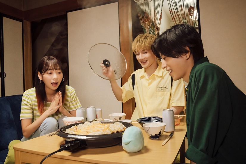 映画『アキはハルとごはんを食べたい』場面写真（C）たじまこと／竹書房・「アキハル」製作委員会