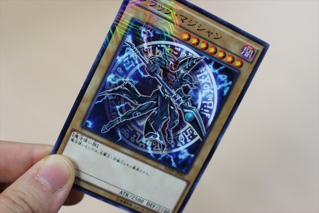 ココイチ×「遊☆戯☆王」コラボレーション開始　限定カード第1弾は「ブラック・マジシャン」