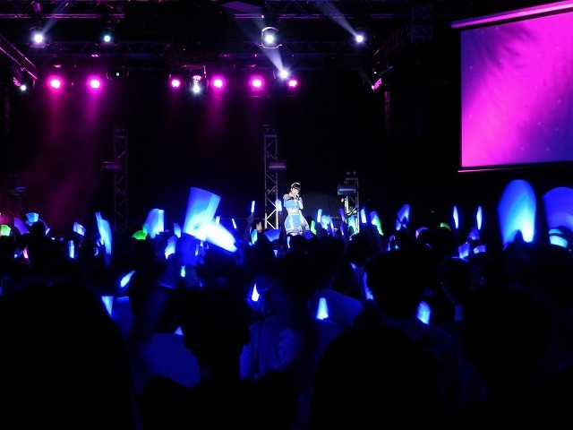 春奈るな、香港で海外初ワンマンライブを開催　4,000人のオーディエンスを魅了