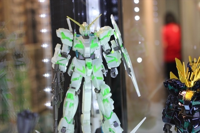 『機動戦士ガンダムTHE ORIGIN展』安彦良和と池田秀一も来場「スタッフの息吹を感じてほしい」