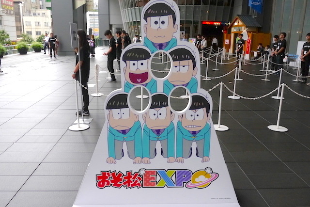 おそ松expo が秋葉原で開催 限定公開映像や生原画 実物大6つ子の立像などが所狭し 3枚目の写真 画像 アニメ アニメ