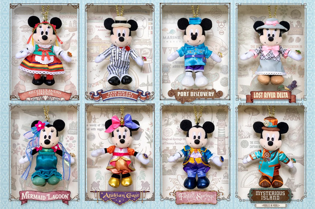 8種類のミッキーぬいぐるみがどれもかわいい♪ 東京ディズニーシー25周年スペシャルグッズが新登場！8つのテーマポートの魅力や25年間の歴史がつまったグッズはファン必見