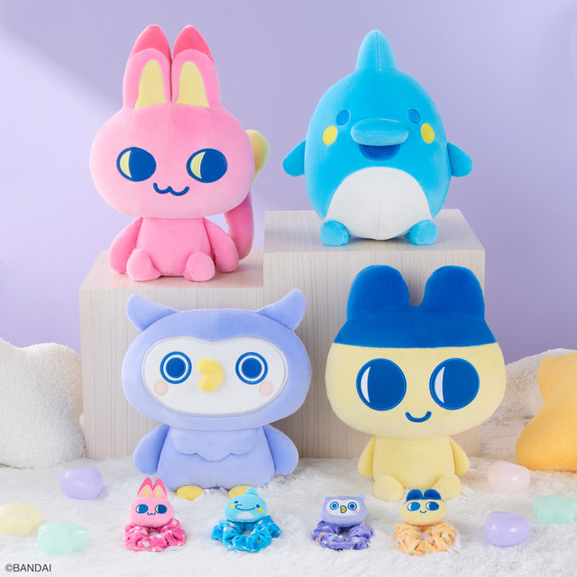 「たまごっち」×ナムコ！星モチーフのビッグぬい＆ぬいぐるみシュシュが登場