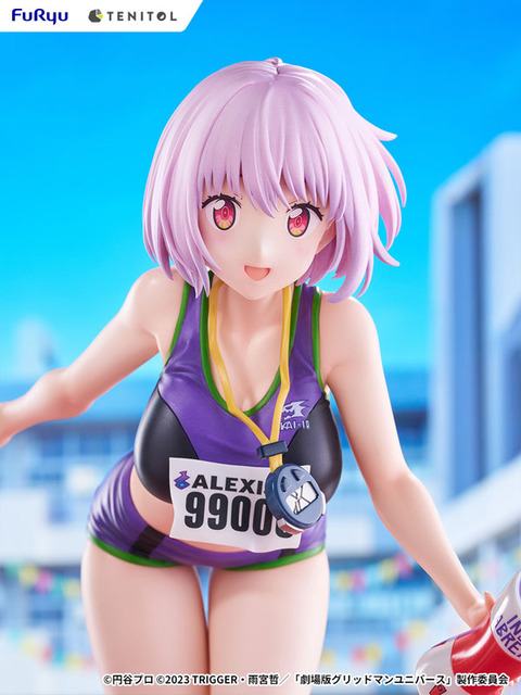 メリハリある豊満なボディラインに注目！「グリッドマン」新条アカネ、陸上着姿でフィギュア化