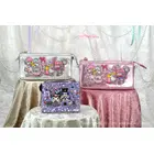 「サンリオ」キティやキキララの“ゆめかわ”爆発♪ 刺繍表現が贅沢なアイテムが松屋銀座で先行販売 画像