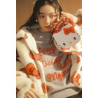 「サンリオ」キティ＆Adoコラボ“アドローザトルマリィ”がふわもこコートやバッグに♪「RODEO CROWNS WIDE BOWL」コラボ 画像