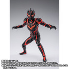 「ウルトラマンネクサス」人造巨人ダークザギのフィギュアの2次抽選が実施中！ 円谷プロダクション造形部門LSS協力のもと、劇中のプロポーションを再現 画像