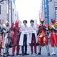 「超スーパーヒーロー大戦」ヒーローが新宿通りに集結 四谷消防署とのコラボイベント 画像