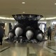 池袋サンシャインシティに巨大なゴジラの足　「シン・ゴジラ」公開を記念した企画 画像