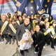 渋谷に“雷警報”発生!? アニメ『サンダー３』放送開始日に渋谷をジャック！学ラン33人が大捜索、カミナリがスペシャルネタ披露 画像