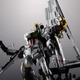 この精巧さに惚れ惚れ♪ 「機動戦士ガンダム 逆襲のシャア」νガンダムがフィン・ファンネル装備が抽選販売受付中！ 「解体匠機」の本体とオプションパーツがセットになった豪華版 画像