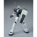 MG 1/100 ジム （ホワイト・ディンゴ隊仕様）販売価格：3,780円（税込）(C)創通・サンライズ