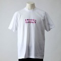 「【ジョジョの奇妙な冒険 黄金の風】×【tk.TAKEO KIKUCHI】 コラボTシャツ / ディアボロ ボックスロゴ（ホワイト）」4,860円（税込／送料・手数料別途）（C）LUCKY LAND COMMUNICATIONS/集英社・ジョジョの奇妙な冒険GW製作委員会