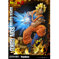 「メガプレミアムマスターライン ドラゴンボールZ 孫悟空（超サイヤ人）」通常版127,000円（税別）DX版155,000円（税別）（C）バードスタジオ／集英社・東映アニメーション（C）バードスタジオ／集英社・東映アニメーション