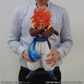 「ギガンティックシリーズ　ドラゴンボールGT　ゴジータ（スーパーサイヤ人4）」14,300円（税込）（C）バードスタジオ／集英社・東映アニメーション